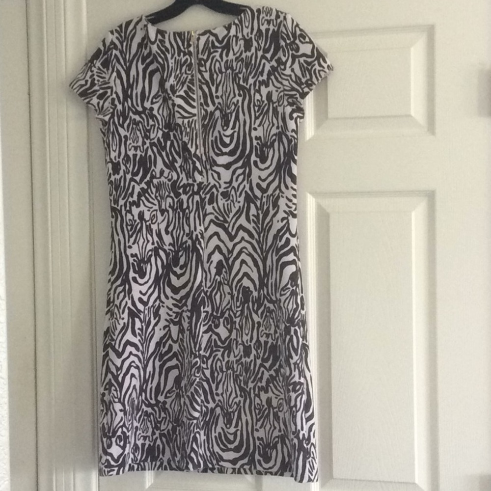 Lilly Pulitzer Layton dress - Picture 2 of 7